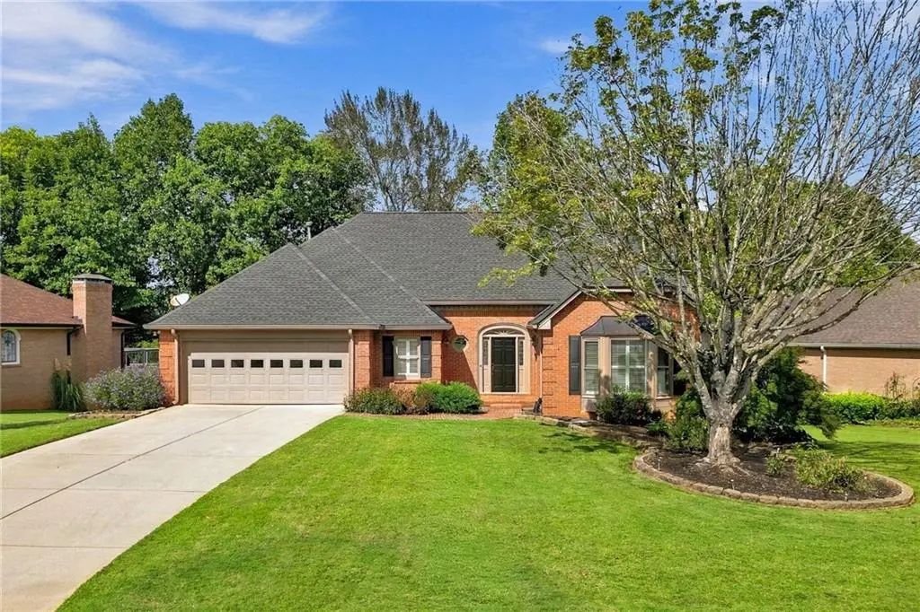 360 Stepping Stone Drive, Alpharetta