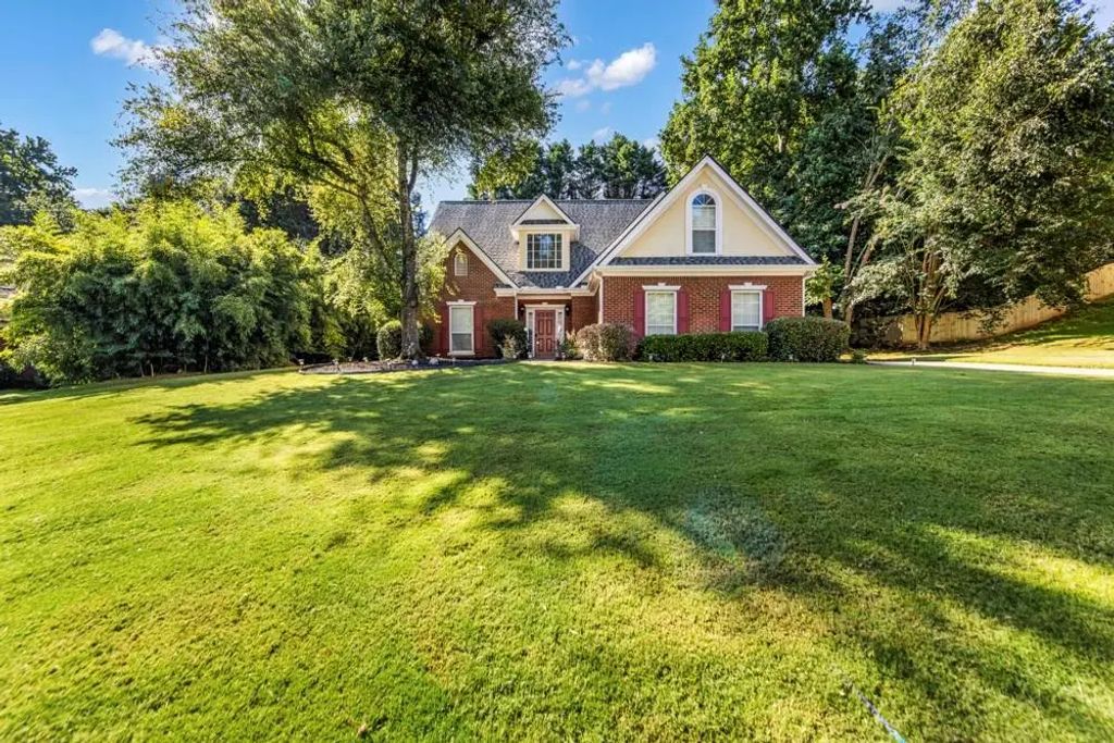 165 Roberts Road, Suwanee