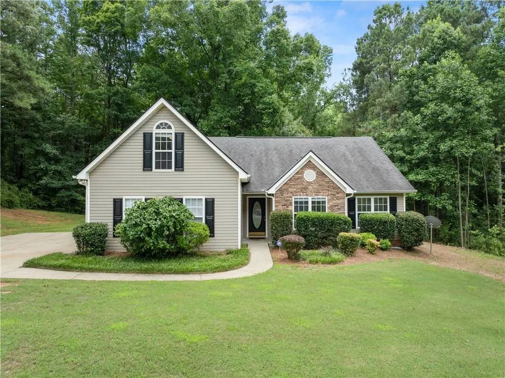6000 Devonshire Drive, Flowery Branch