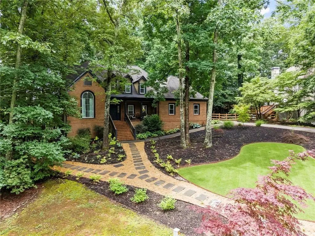 2598 Cricket Court Nw, Marietta
