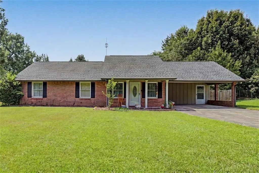 1158 Fairview Road Nw, Calhoun