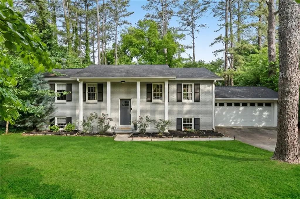 3334 Romelie Drive, Atlanta