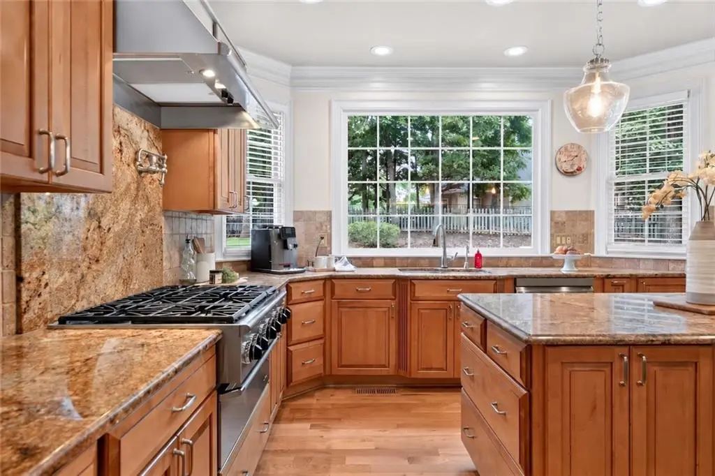 5490 Hampstead Way, Johns Creek