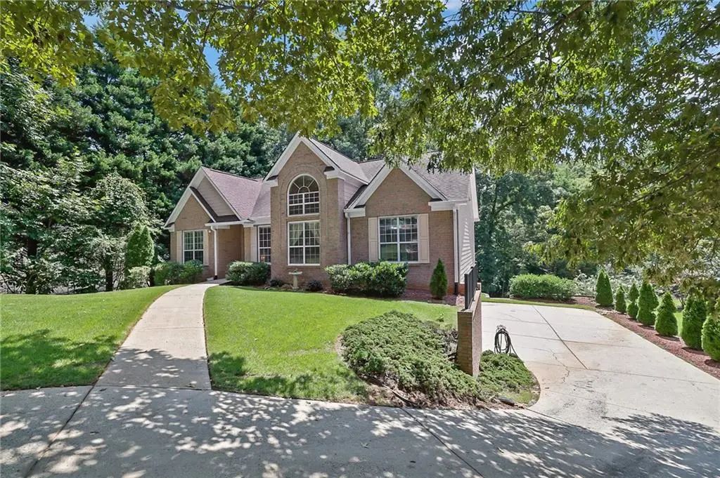 3121 Wildwood Road, Suwanee