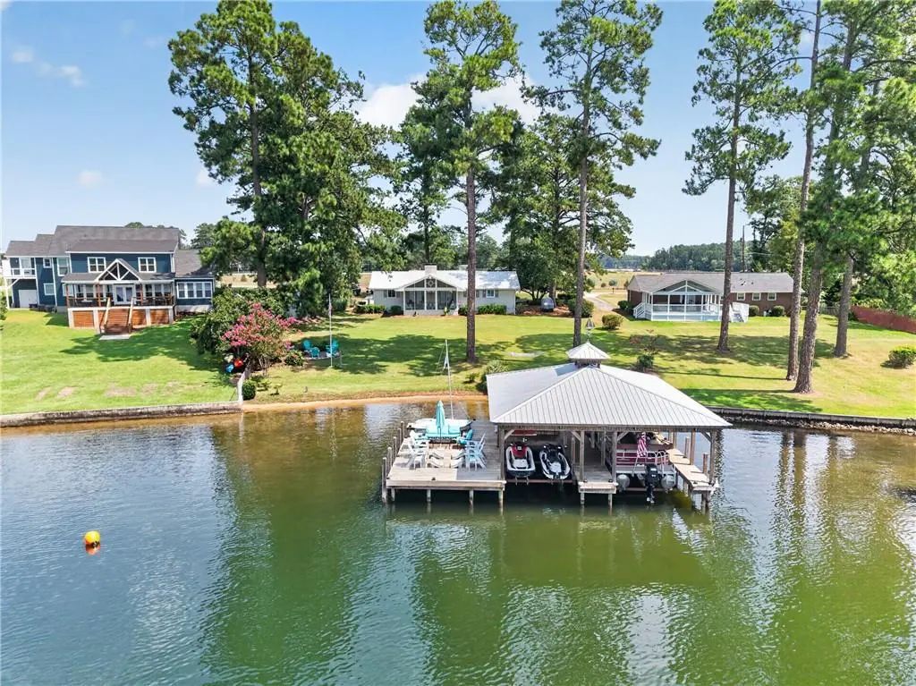 197 Lakeshore Circle, Milledgeville
