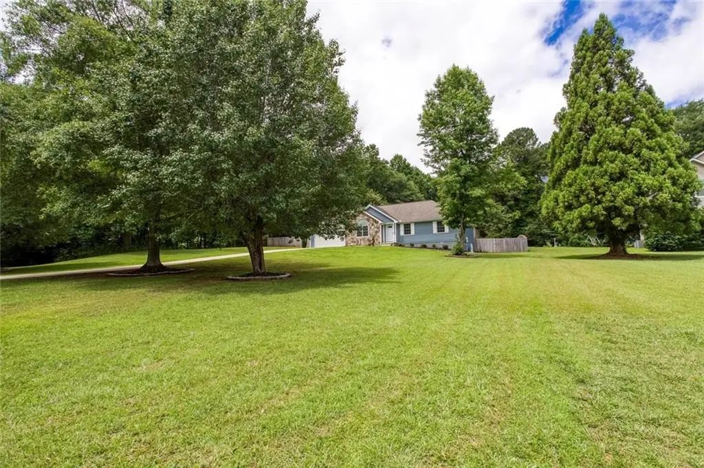 1420 Greenwood Court, Canton