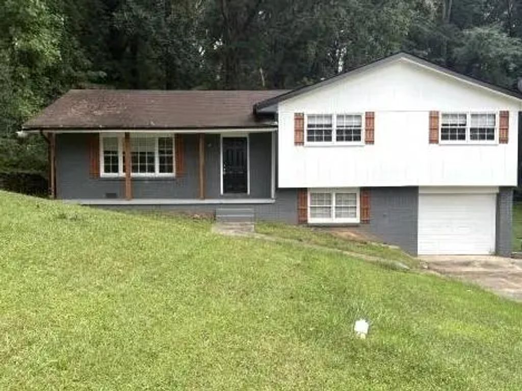 3707 Satellite Boulevard, Ellenwood