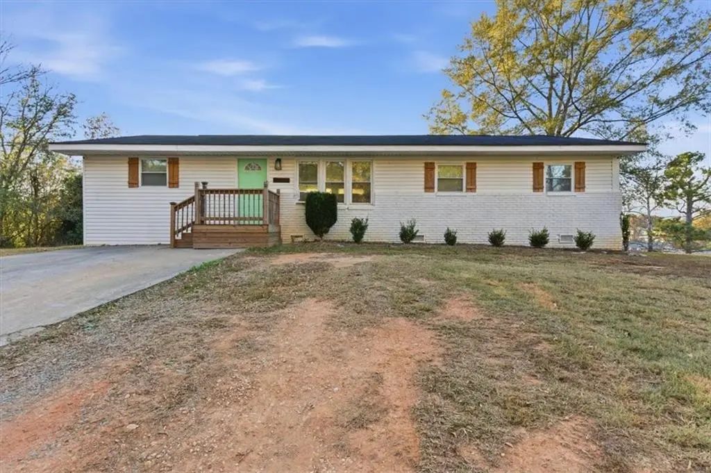 121 Ripley Avenue, Adairsville
