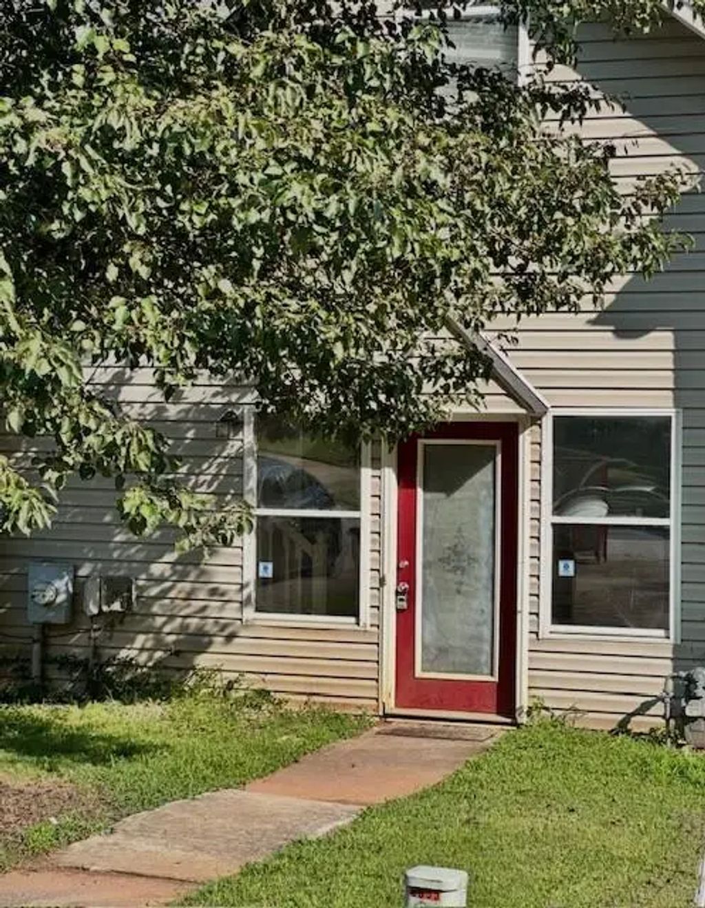 9053 Stoneleigh Trace, Douglasville