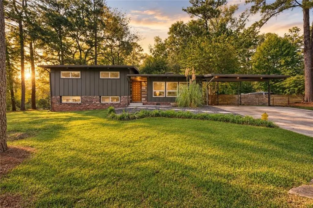 3390 Heartwood Lane, Atlanta