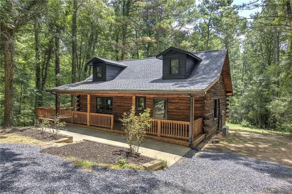 252 Hudson Way, Dalton