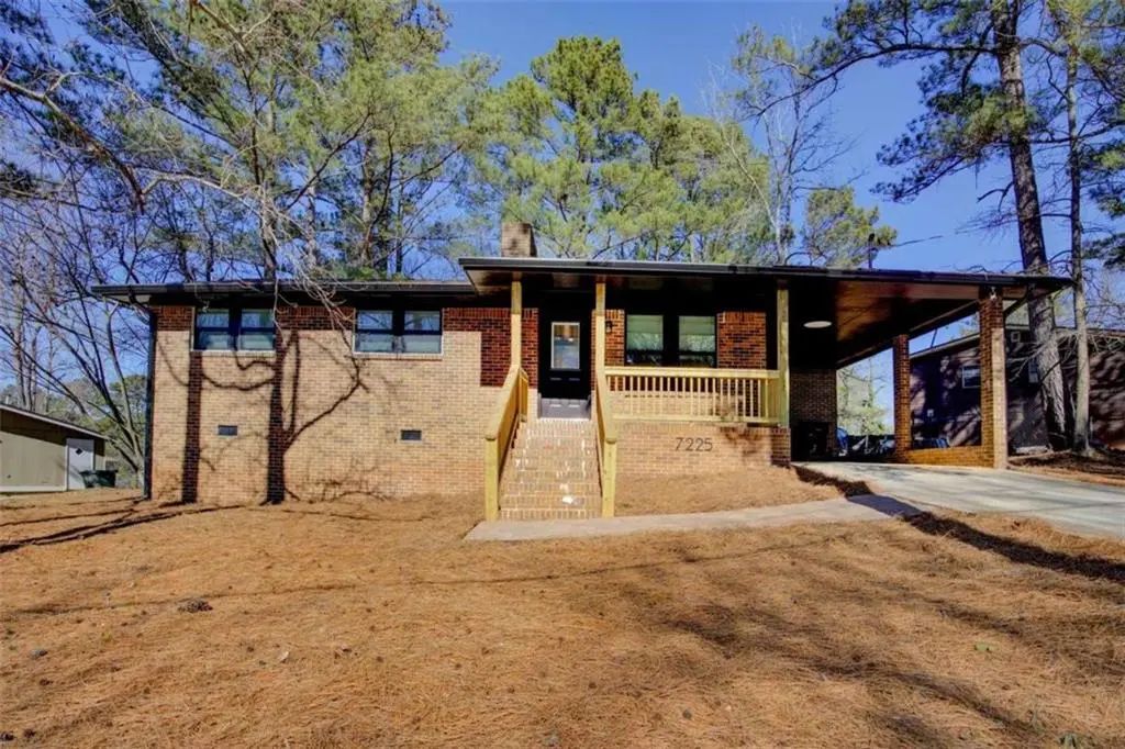 7225 Pineneedle Drive, Covington