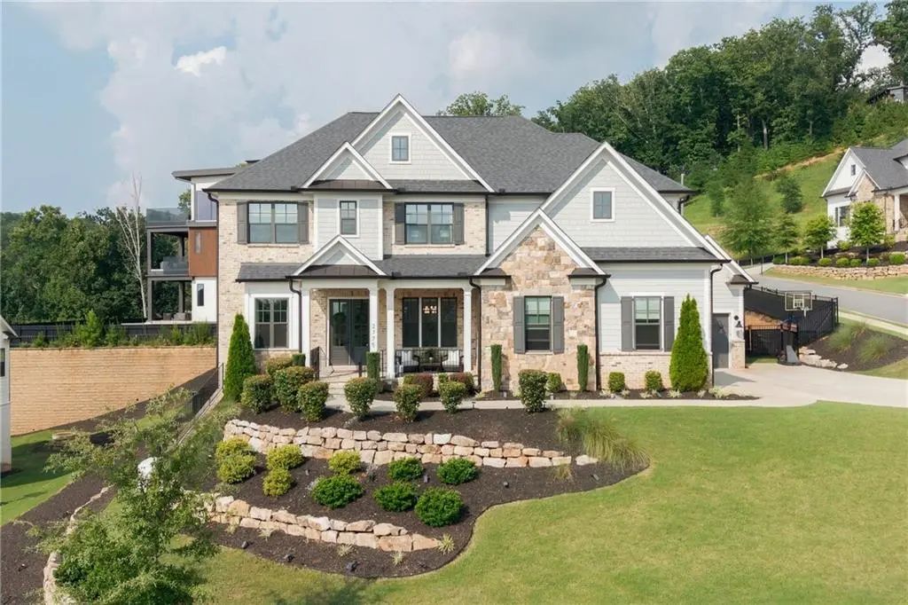 2775 Twisted Oak Lane Ne, Marietta