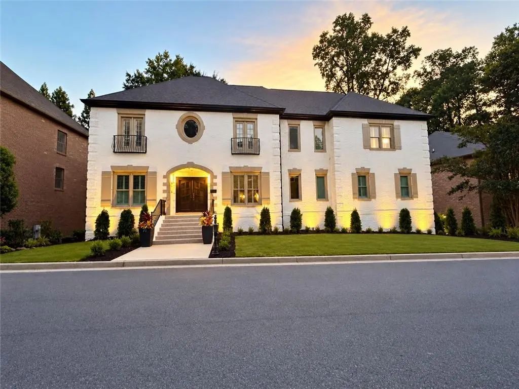 1240 Brookhaven Hideway Court Ne, Atlanta