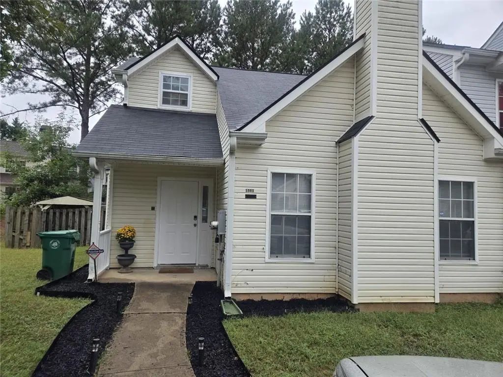 5980 Sherwood Trace, Lithonia