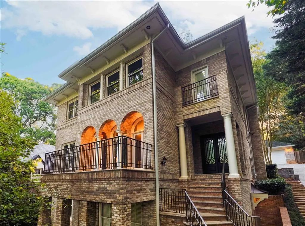 935 Clifton Road Ne, Atlanta
