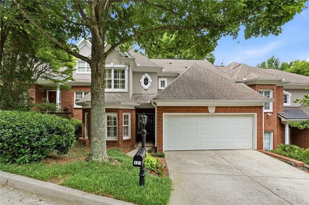 121 Brookview Circle, Atlanta