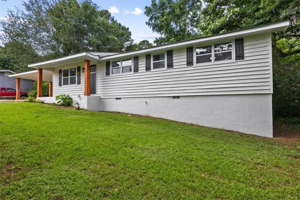 4121 Partridge Dr, Douglasville
