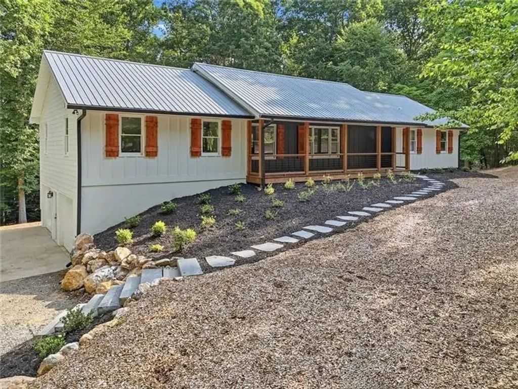 627 Ammons Drive, Waleska