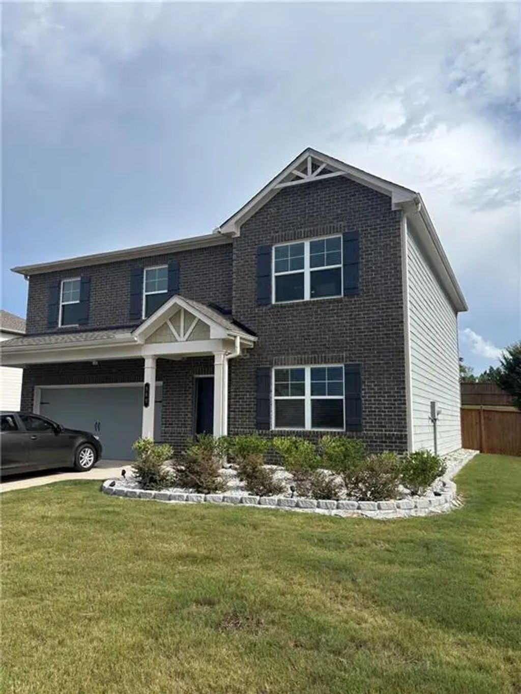 369 Amsterdam Way, Hampton