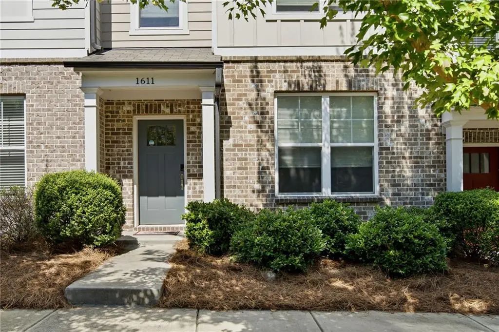1611 Falcon Crest Way, Decatur