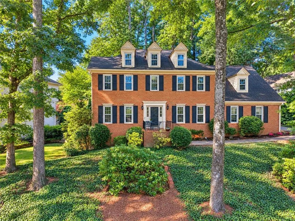 230 Clipper Bay Drive, Alpharetta