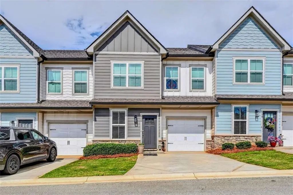 116 Magnolia Place, Homer
