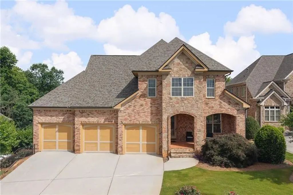 5938 Hogans Way, Douglasville