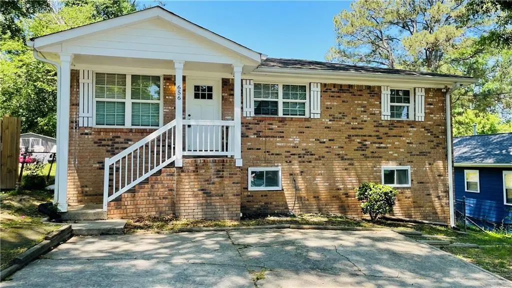 656 Cedar Avenue Nw, Atlanta