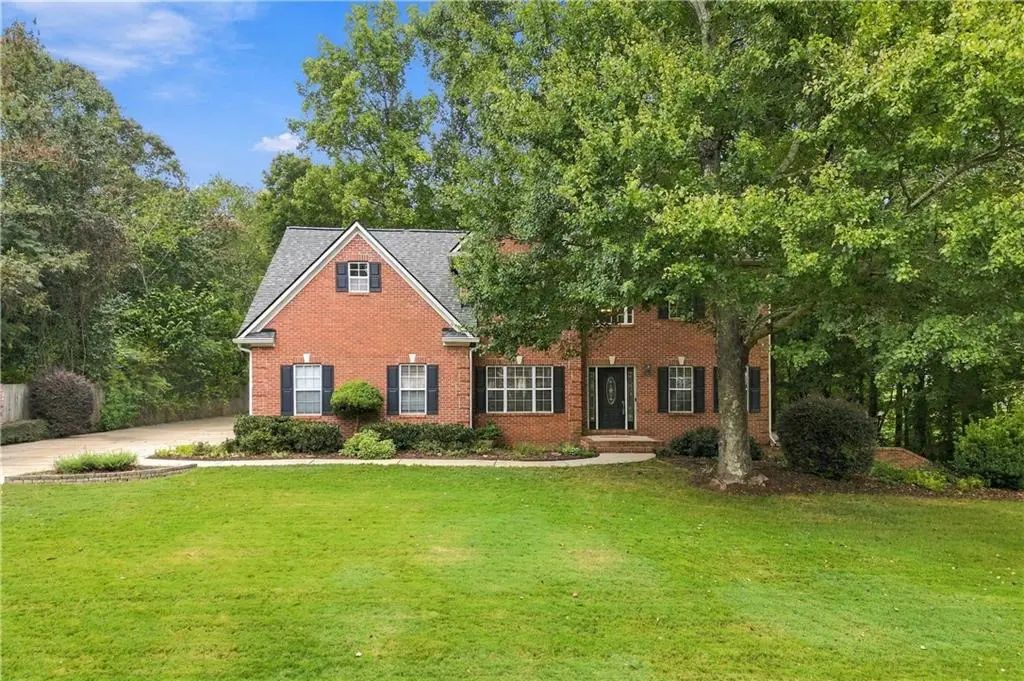 1343 Windsor Glen Drive, Douglasville