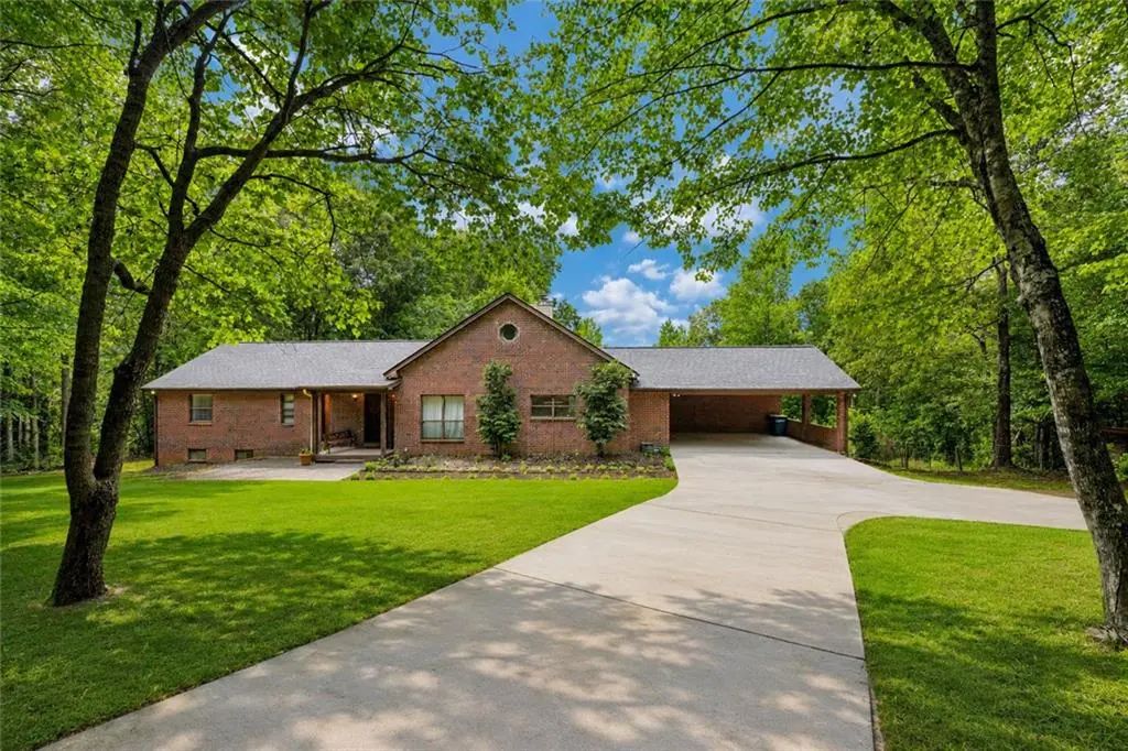 8137 Jenkins Road, Winston