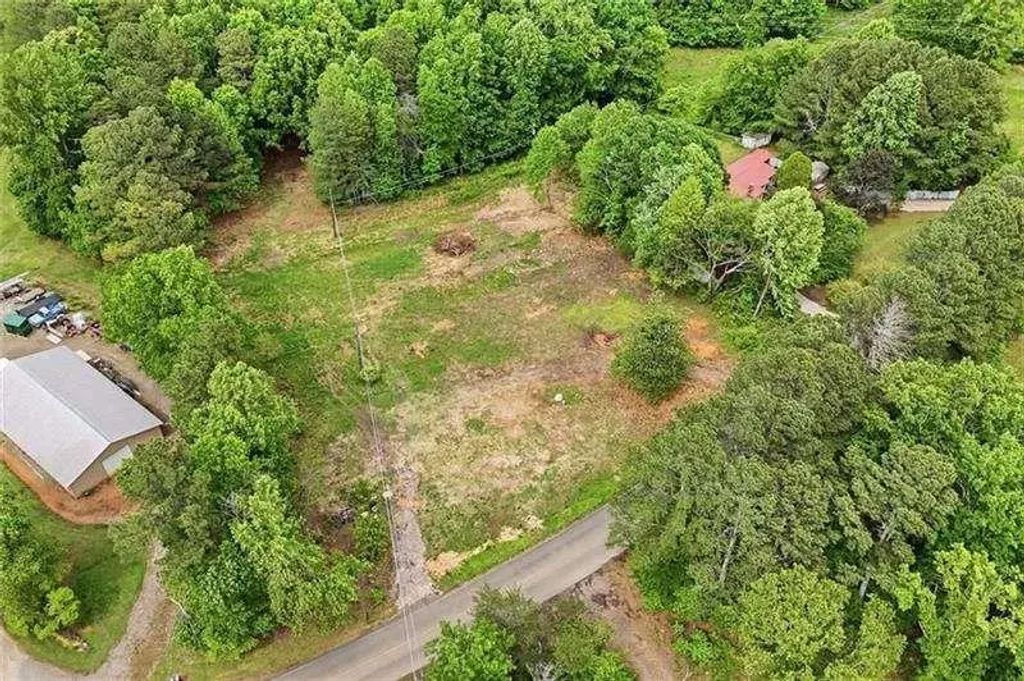 977 Sardis Road, Canton