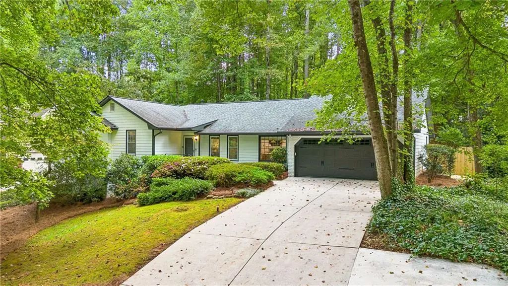 2658 Chimney Springs Drive, Marietta