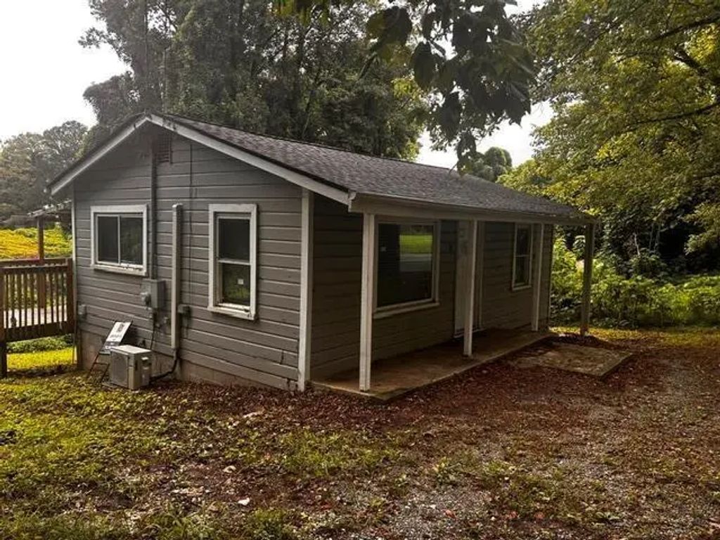 2742 Camp Road, Jasper
