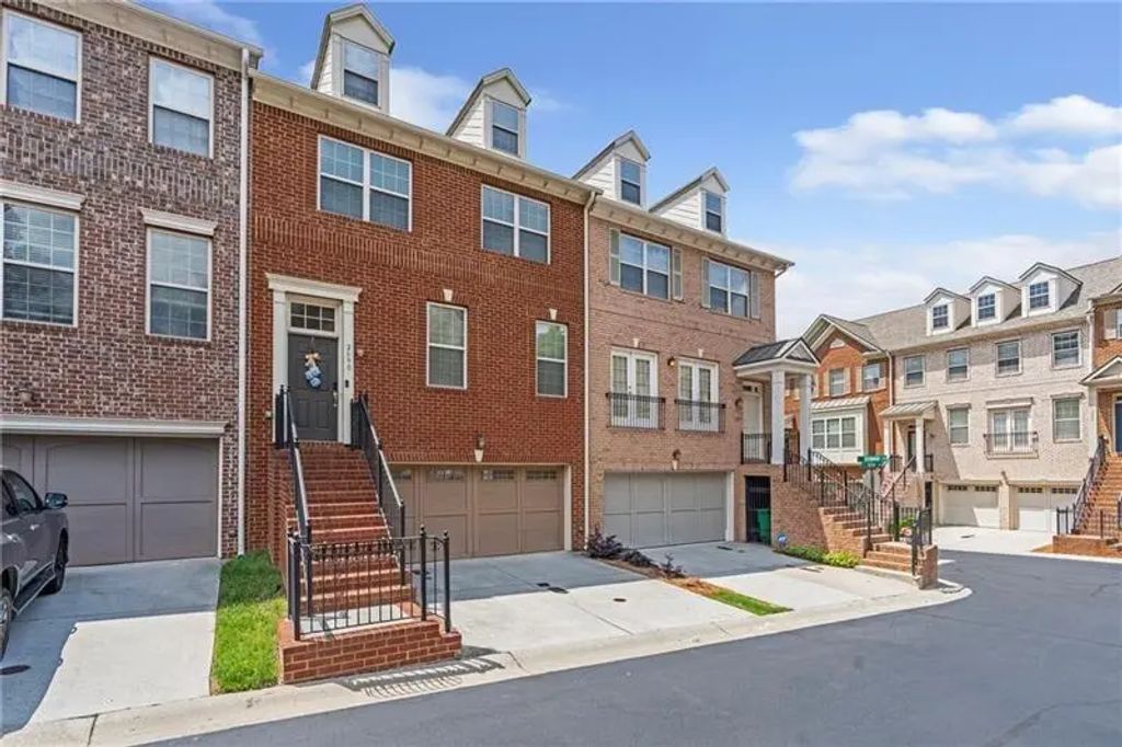 2690 Derby Walk Ne, Atlanta