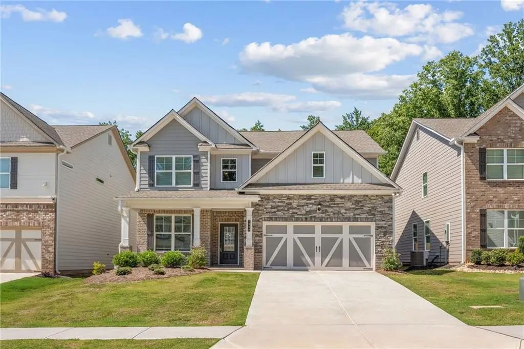 7332 Rocklin Lane, Flowery Branch