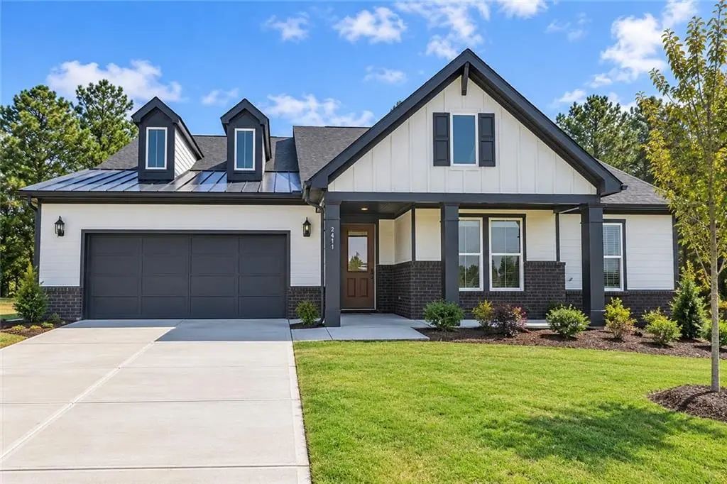 2411 Sunny Spring Lane, Loganville