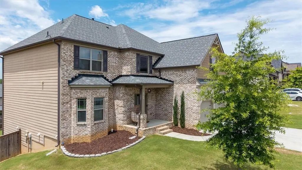 3769 Lake End Drive, Loganville