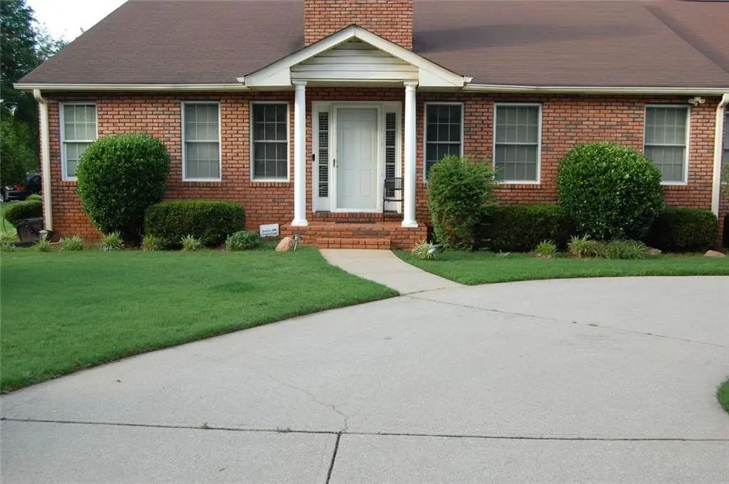 N/A, Conyers