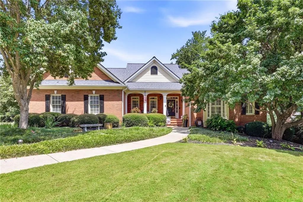 4611 Chartwell Chase Court, Flowery Branch