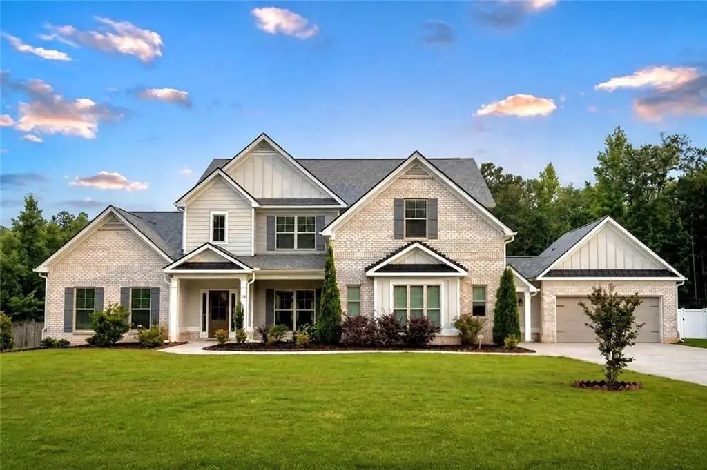 150 Peppertree Drive, Newnan