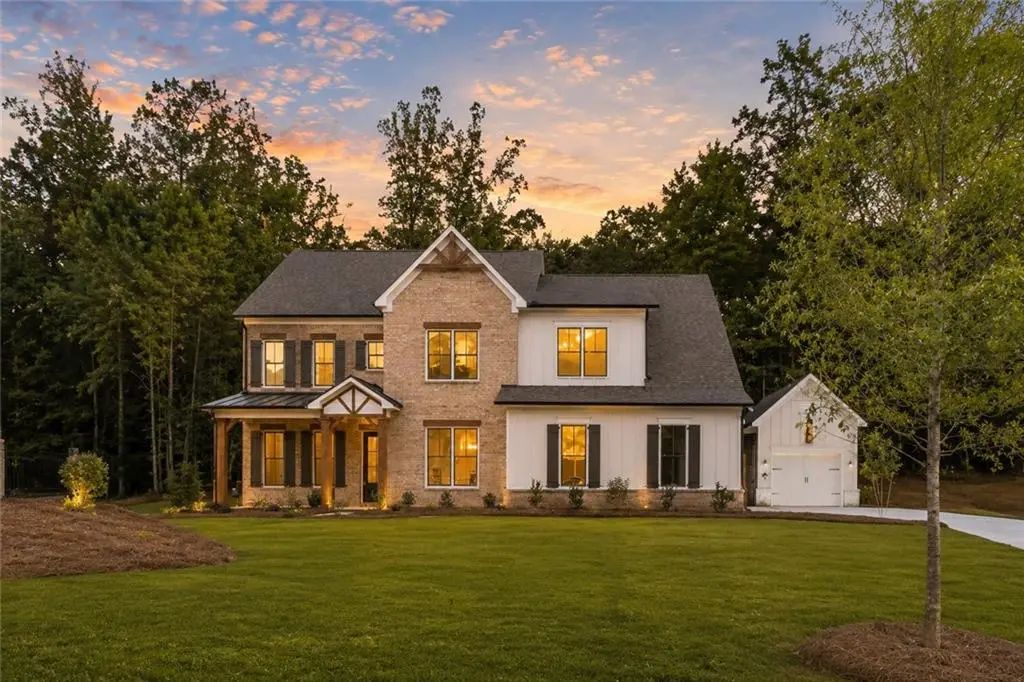 224 Knollwood Bend, Canton