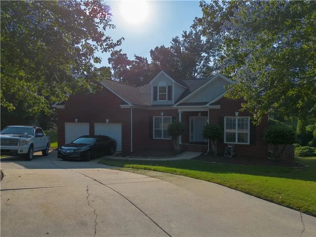 415 Martin Creek Way, Lawrenceville