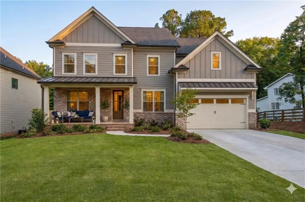 1748 Pucketts Drive, Lilburn