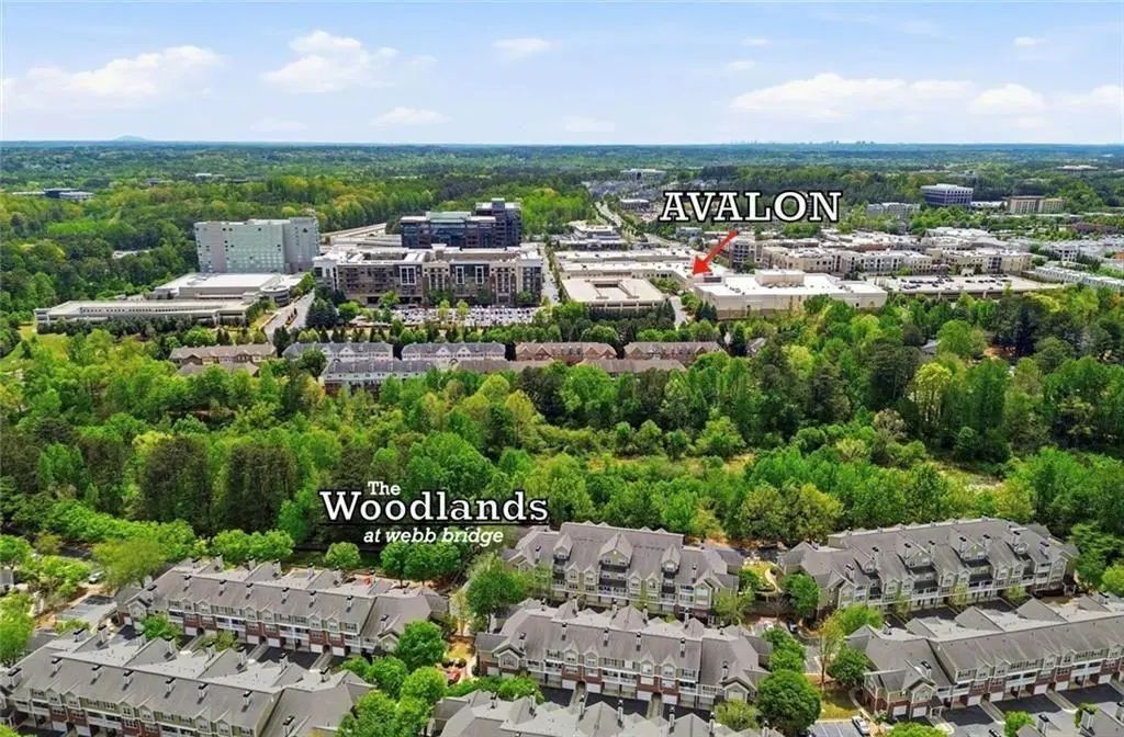 2111 Woodland Lane, Alpharetta