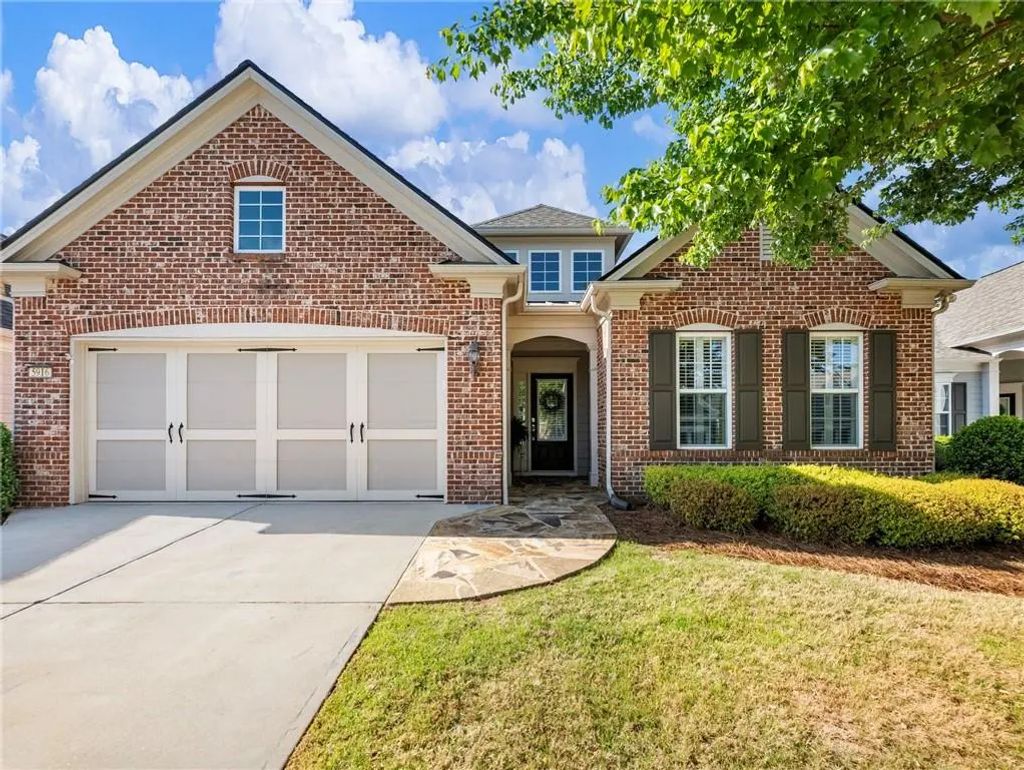 5916 Chimney Rock Drive, Hoschton