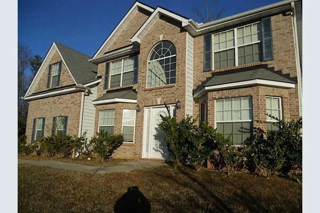 7430 Spoleto Loop, Fairburn