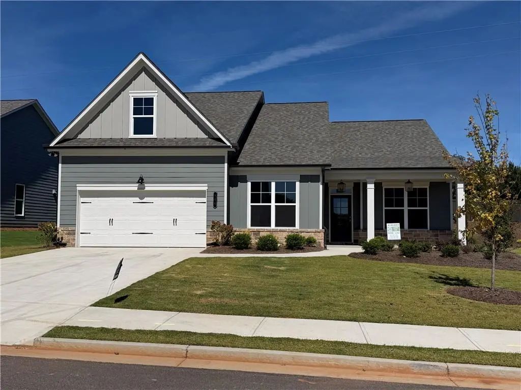 196 Oakdale Road, Jefferson