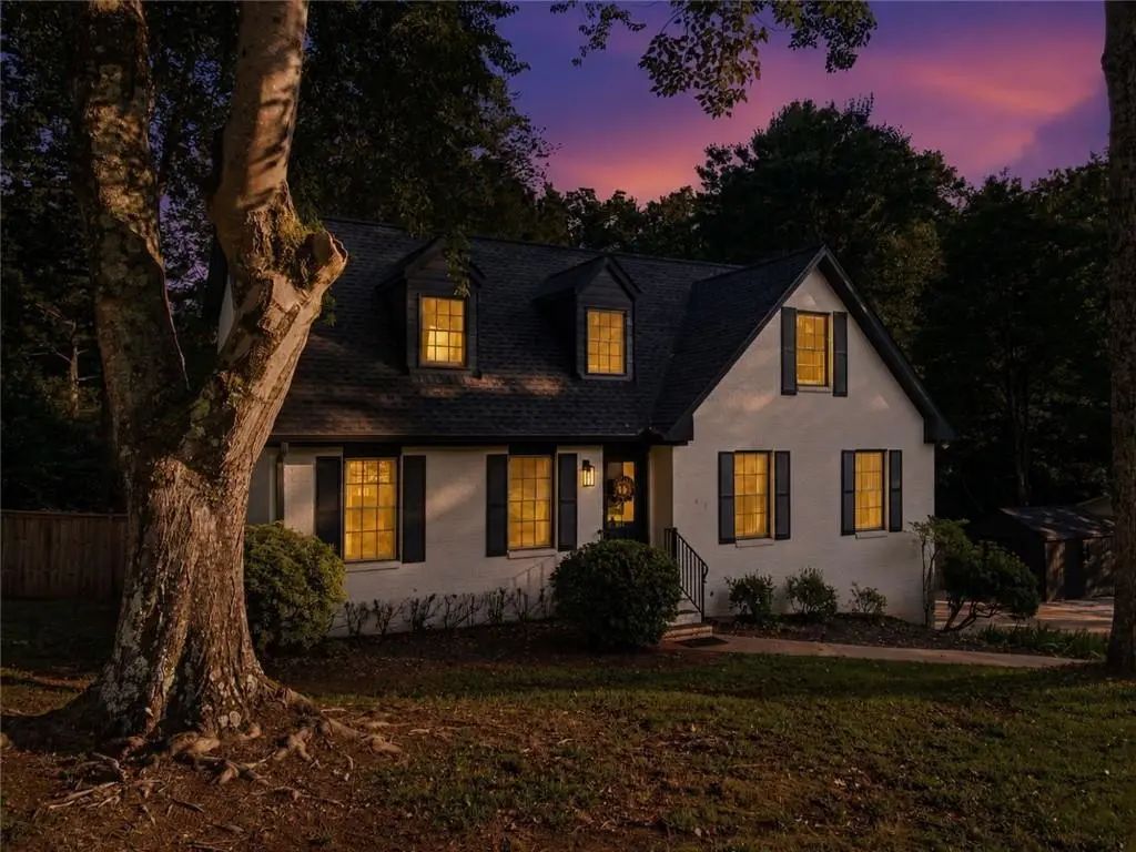 1465 Dallas Circle Sw, Marietta