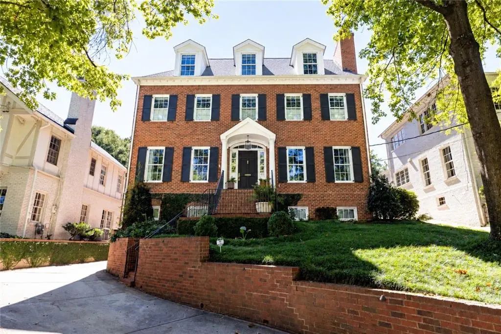 49 Huntington Road Ne, Atlanta